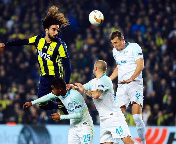 Uefa Avrupa Ligi: Fenerbahçe: 1 - Zenit: 0 (İlk Yarı)