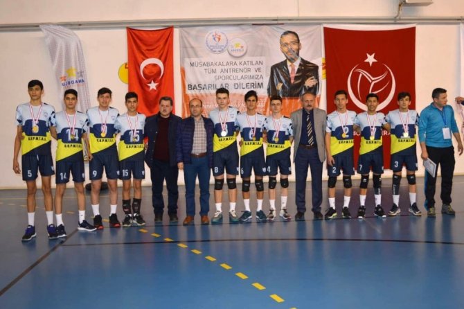 Voleybol Grup Müsabakaları Sona Erdi