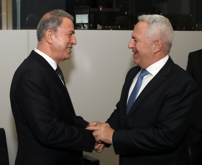 Hulusi Akar Yunan Mevkidaşı Apostolakis İle Görüştü.