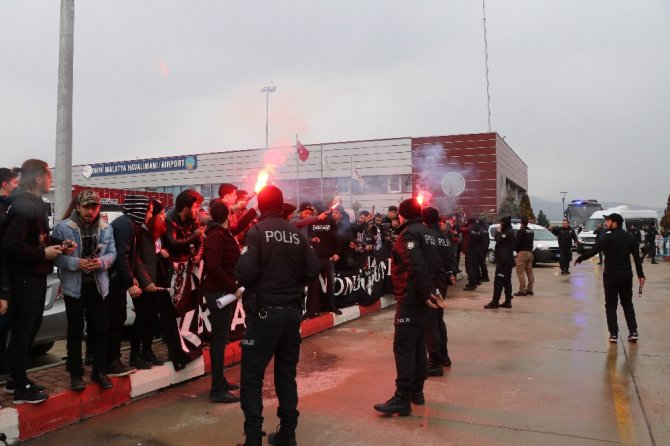 Beşiktaş’a Malatya’da Coşkulu Karşılama