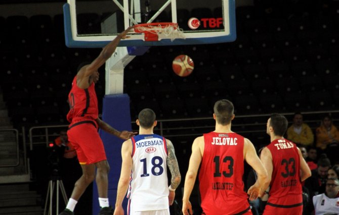 Tbf Erkekler Türkiye Kupası: Anadolu Efes: 73 - Gaziantep Basketbol: 59