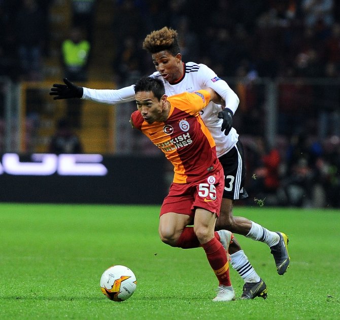 Uefa Avrupa Ligi: Galatasaray: 1 - Benfica: 2 (Maç Sonucu)