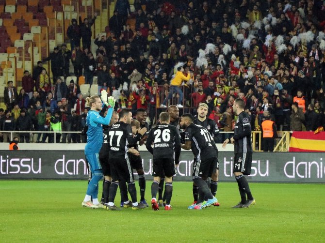 Spor Toto Süper Lig: E. Yeni Malatyaspo: 0 - Beşiktaş: 0 (İlk Yarı)