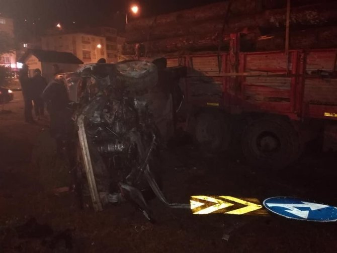 Giresun’da Otomobil Takla Attı: 2 Yaralı