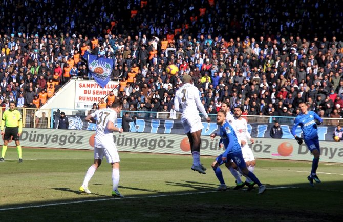 Erzurum’da İlk Yarıda 3 Gol