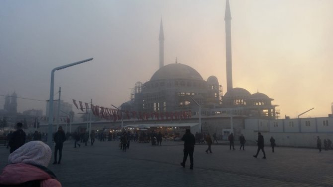 Taksim’den Eşsiz Sis Manzarası