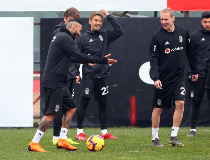 Beşiktaş Taktik Ve Kondisyon Çalıştı