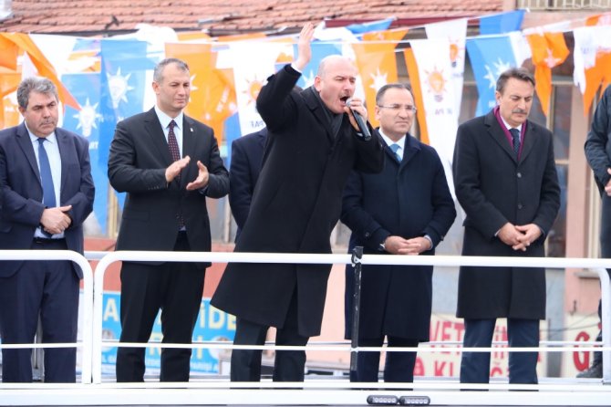 "Dağlarda 700 Terörist Kaldı"