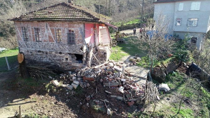Ordu’da Heyelandan 7 Ev Boşaltıldı