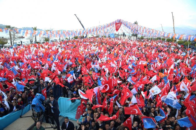 "Sloganlarını Pensilvanya, Adaylara Kandil Karar Veriyor"