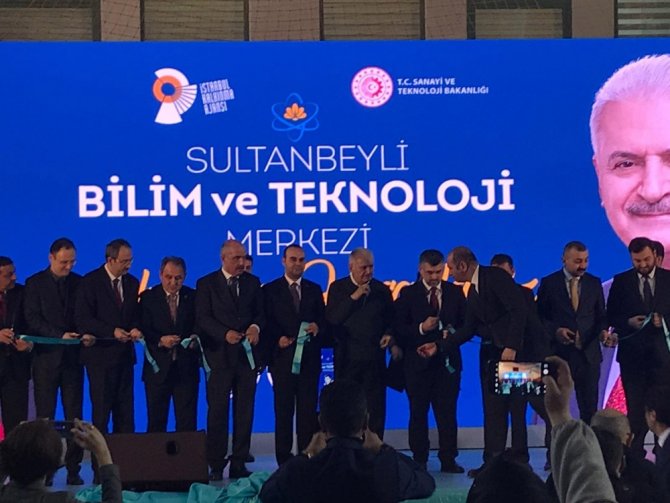 Binali Yıldırım’dan Kendisi İçin ‘Caps’ Yapanlara Teşekkür