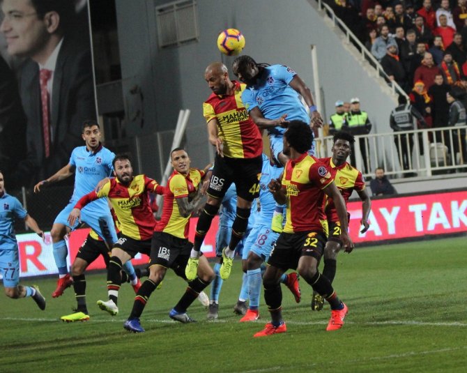 İlk Yarıda Tek Gol Var