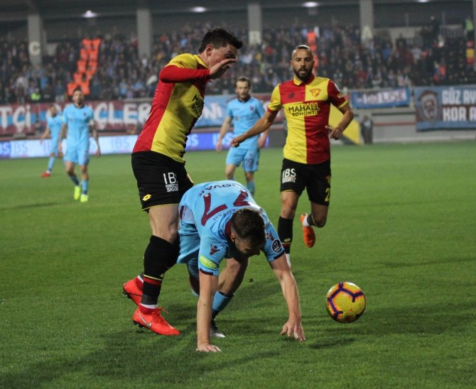 İlk Yarıda Tek Gol Var