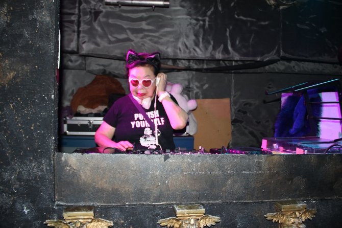 Dünyanın En Yaşlı Dj’i: 85 Yaşında