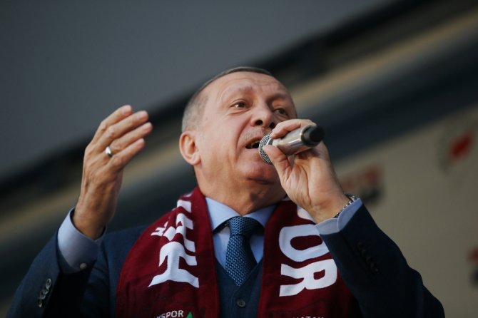 "Her Seçimi Ellerine Yüzlerine Bulaştırıyorlar"
