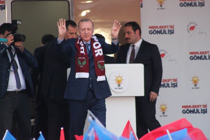 "Her Seçimi Ellerine Yüzlerine Bulaştırıyorlar"