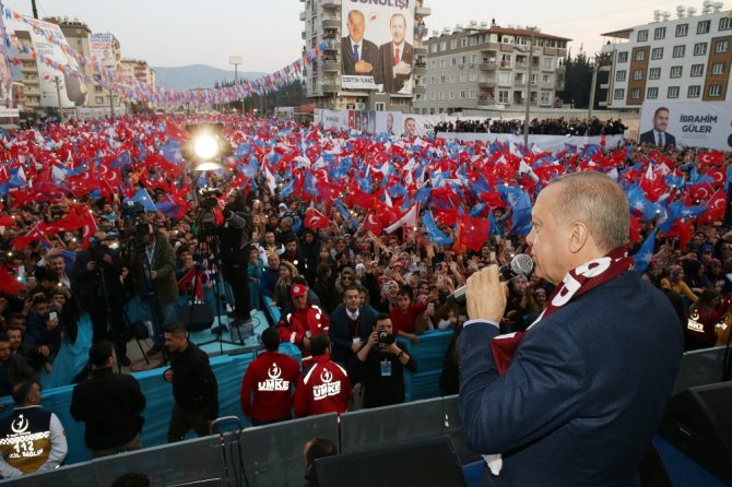 "Her Seçimi Ellerine Yüzlerine Bulaştırıyorlar"