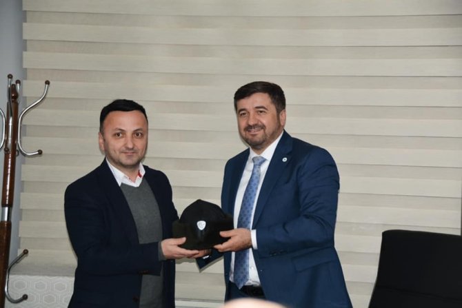 Şenlikoğlu: “Projelerimizin Arkasında Cumhurbaşkanımız Var”
