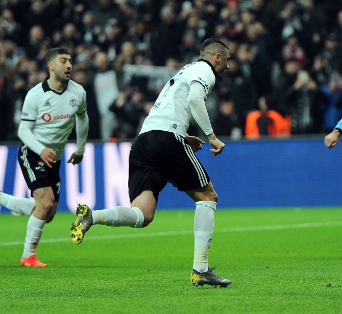 Dev Derbide 3 Gol Var