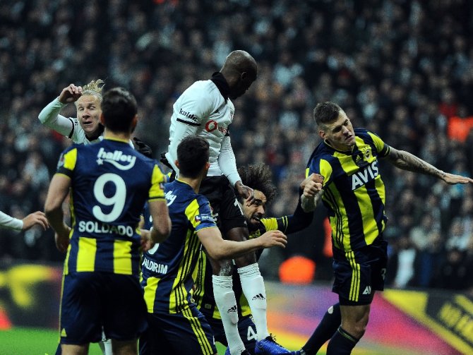 Dev Derbide 3 Gol Var