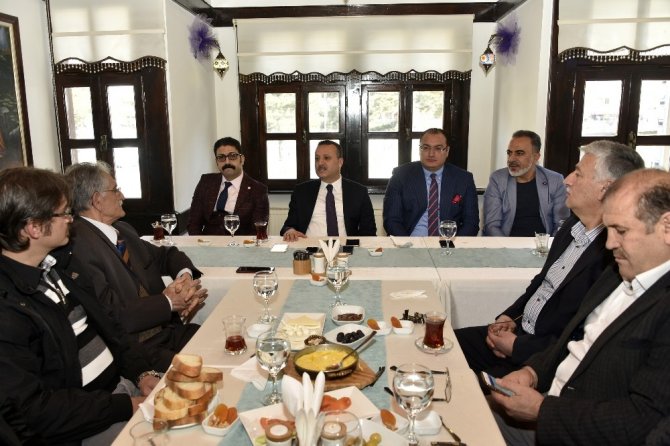 Gümüşhane Valisi Kamuran Taşbilek Basınla Buluştu