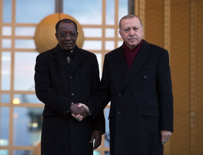 Çadlı Mevkidaşını Resmi Tören İle Karşıladı