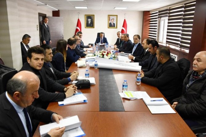 Gümüşhane’de Süleymaniye Kış Turizm Merkezi Değerlendirme Toplantısı Yapıldı