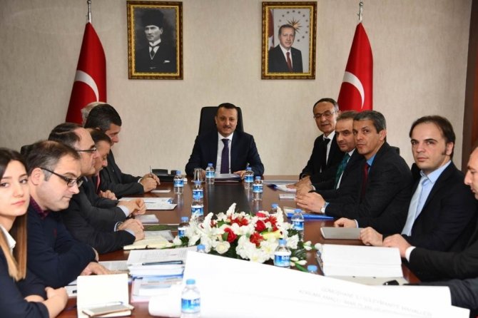 Gümüşhane’de Süleymaniye Kış Turizm Merkezi Değerlendirme Toplantısı Yapıldı