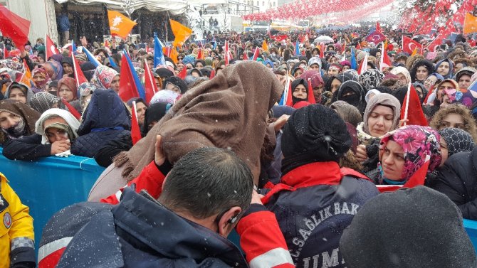 Erzurumlulardan Cumhurbaşkanı Erdoğan’a Sevgi Seli