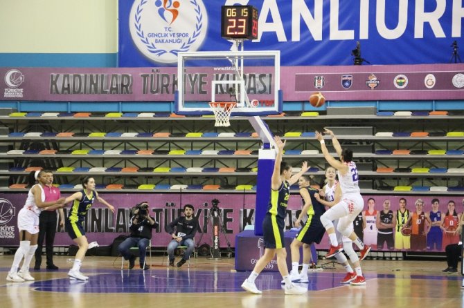 Fenerbahçe Finalde Botaş’ın Rakibi Oldu