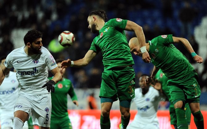 Akhisarspor Yarı Finalde