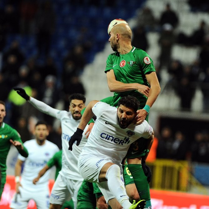 Akhisarspor Yarı Finalde