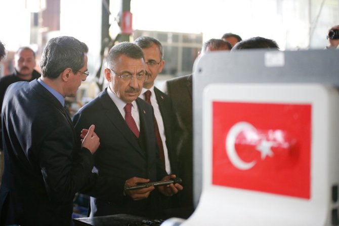 Cumhurbaşkanı Yardımcısı Oktay, Yerli Silahla Atış Yaptı