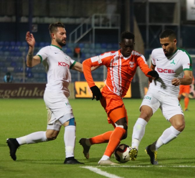 Adanaspor Ve Giresunspor Puanları Paylaştı