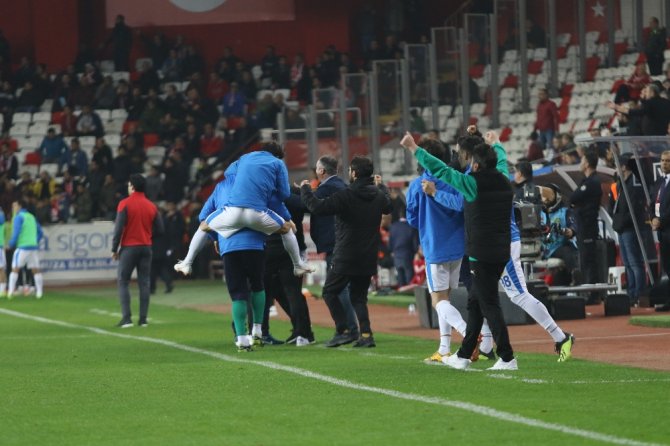 İlk Yarıda 5 Gol Var