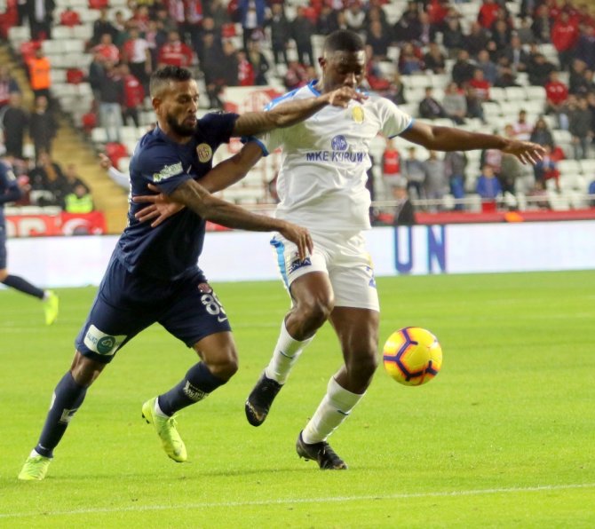 Ankaragücü, Antalyaspor’u 4 Golle Geçti