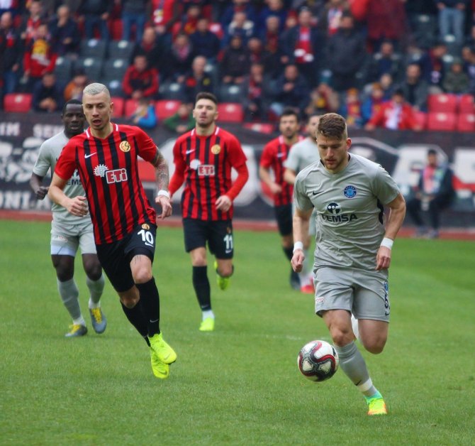 Eskişehir Evinde Adana Demir’e Mağlup