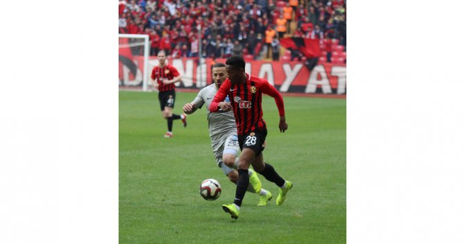 Eskişehir Evinde Adana Demir’e Mağlup