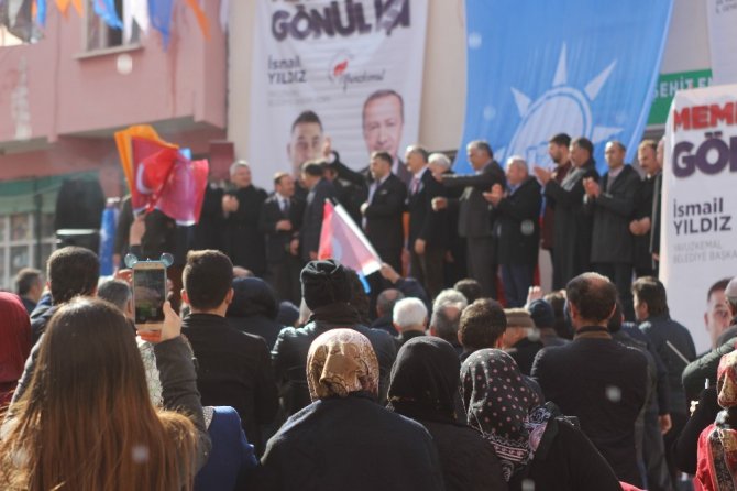 Ak Parti Yavuzkemal’e Çıkartma Yaptı