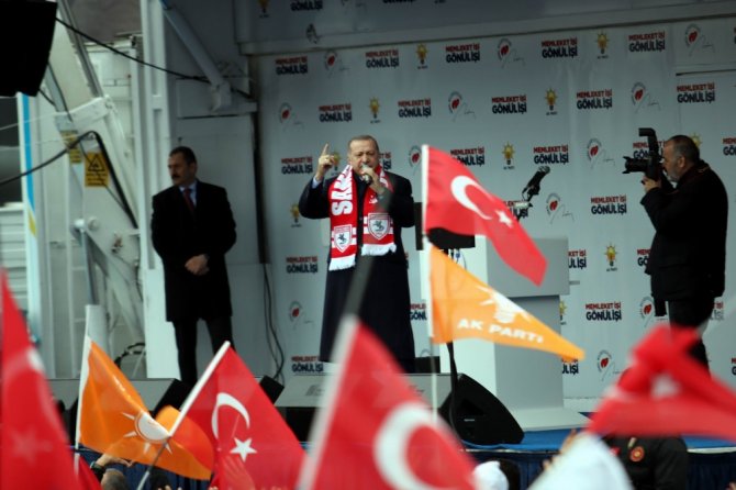Erdoğan: Ak Partili Olsa Bir Dakika Tutmam