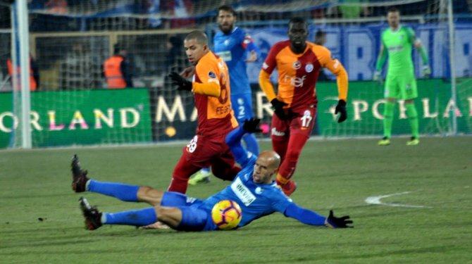 Aslan Erzurum’da 2 Puan Bıraktı