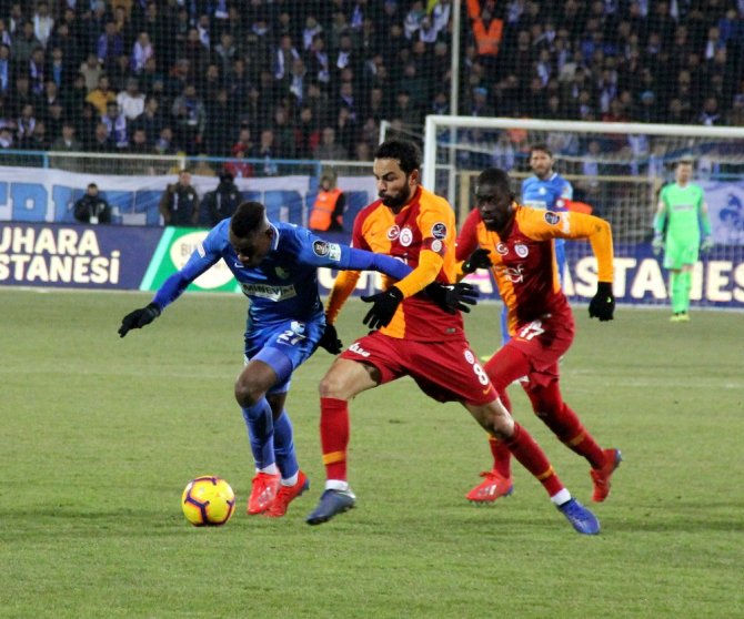 Aslan Erzurum’da 2 Puan Bıraktı