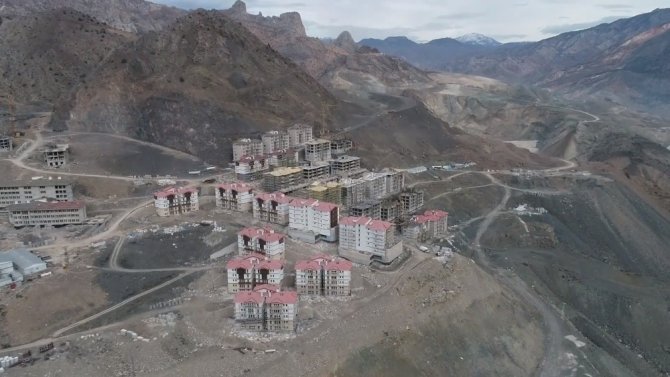 İşte Cumhurbaşkanı Erdoğan’ın Açıkladığı Yusufeli’ndeki Denize Nazır Evler