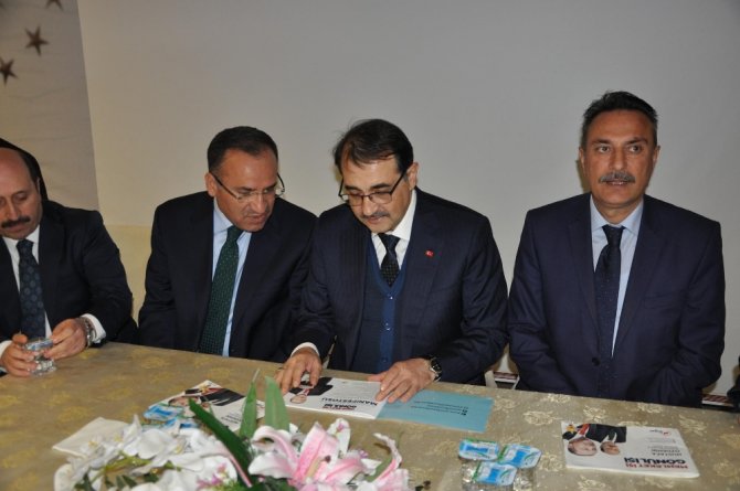 Bakan: İthal Kömür Ve Doğalgazlı Santrale İzin Yok