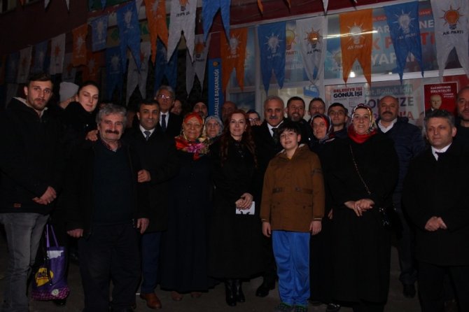 Zorluoğlu Cumhuriyet Mahallesini Gezdi, Esnafın Sorunlarını Dinledi