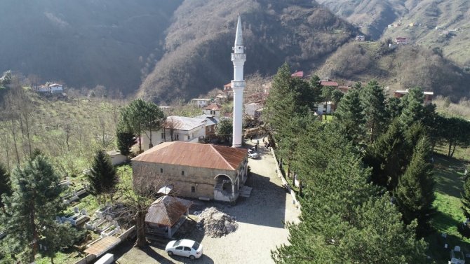 Asırlık Camide Restorasyon Başladı