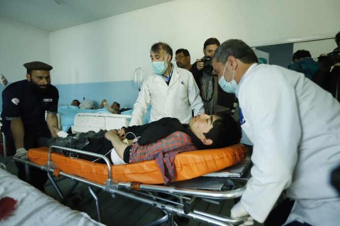 Afganistan’da Anma Töreninde Saldırı: 5 Ölü, 28 Yaralı