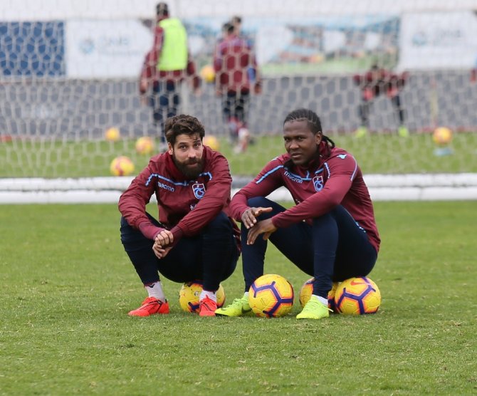 Affedilen Olcay Şahan İlk Antrenmanına Çıktı