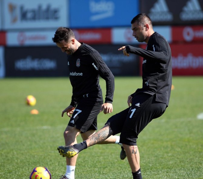 Beşiktaş Hazırlıklarını Sürdürdü