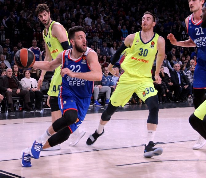 Euroleague’de Türk Takımları 3’te 1 Yaptı